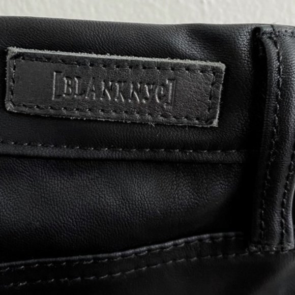 💥HOT ITEM💥Black Lace Up Skinny Leather Pants - Picture 12 of 15